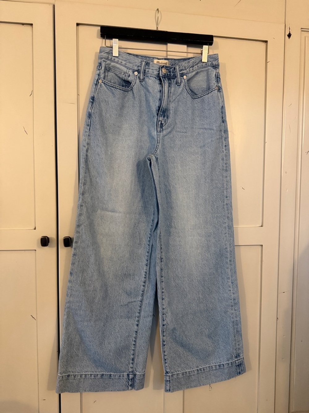 Like new Madewell size 28 Super Wide Leg, light wash, 30” inseam